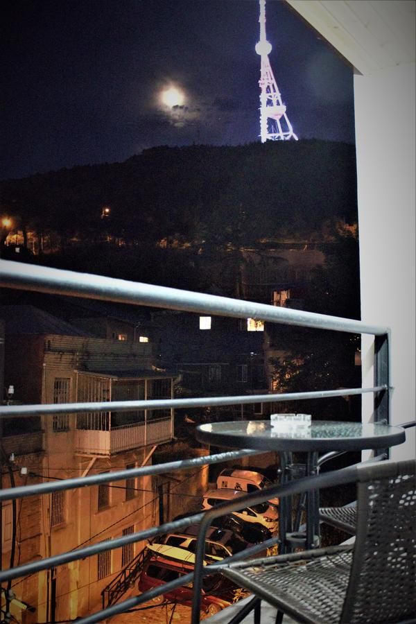 Отель Twins Hotel Тбилиси-16