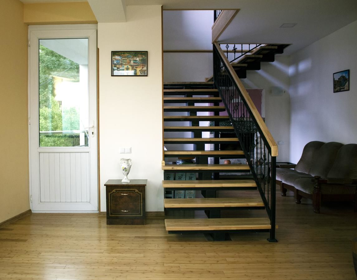 Отель Twins Hotel Тбилиси-30