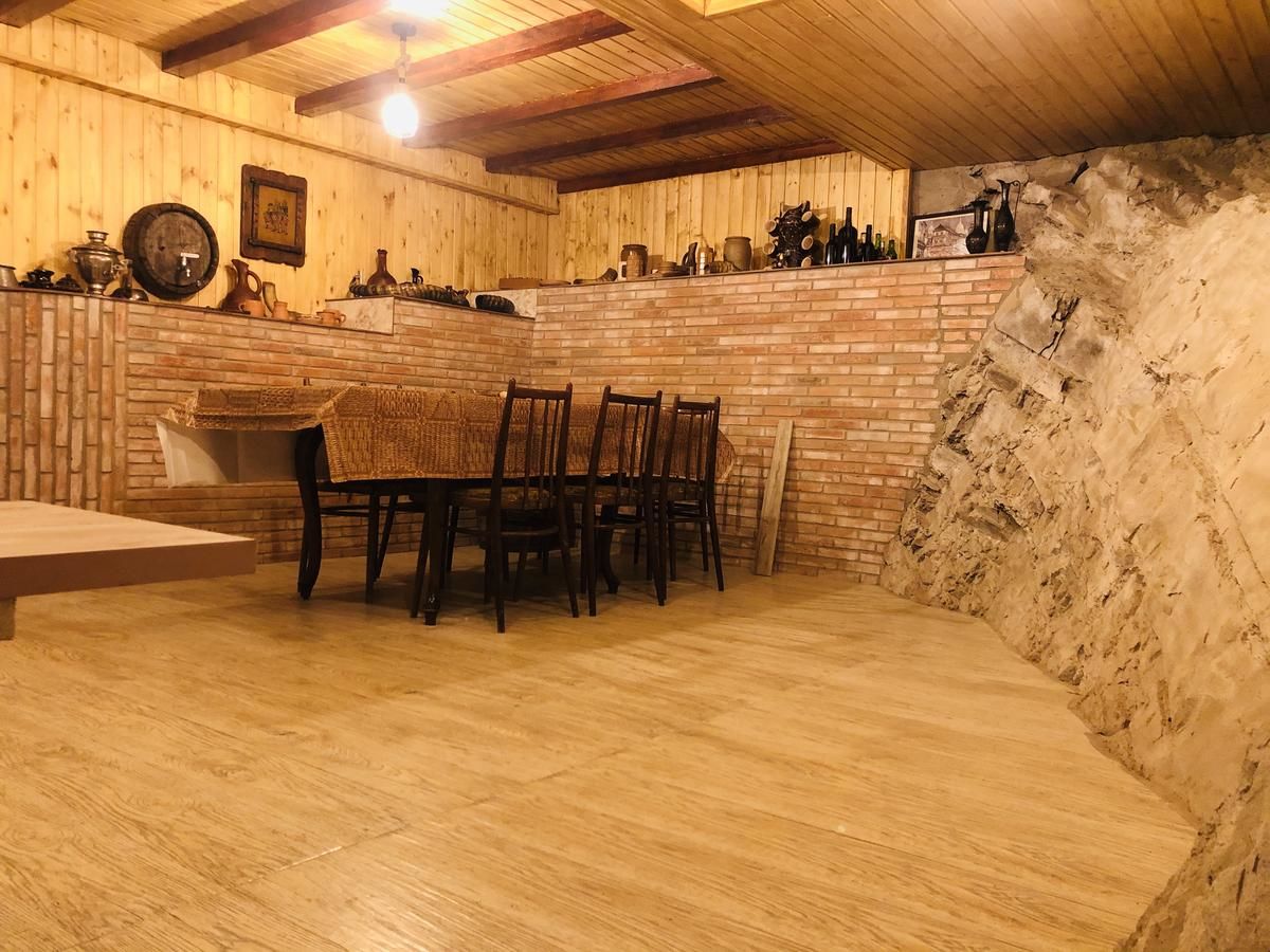 Отель Twins Hotel Тбилиси-7