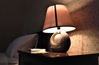 Отель Twins Hotel Тбилиси Бюджетный двухместный номер с 2 отдельными кроватями-1