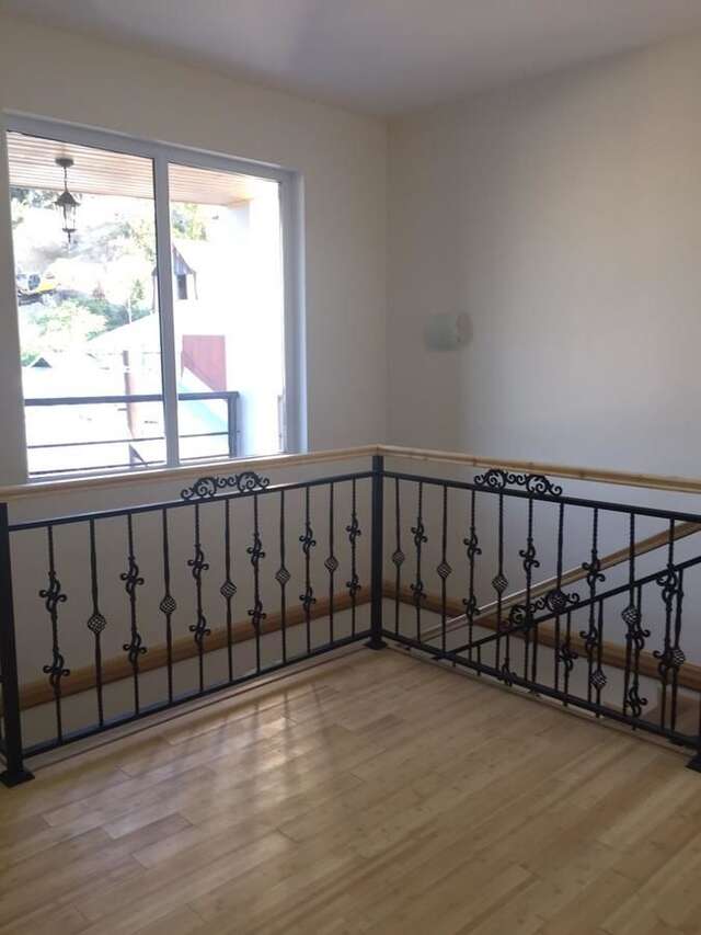 Отель Twins Hotel Тбилиси-39