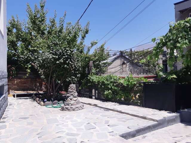 Отель Twins Hotel Тбилиси-46